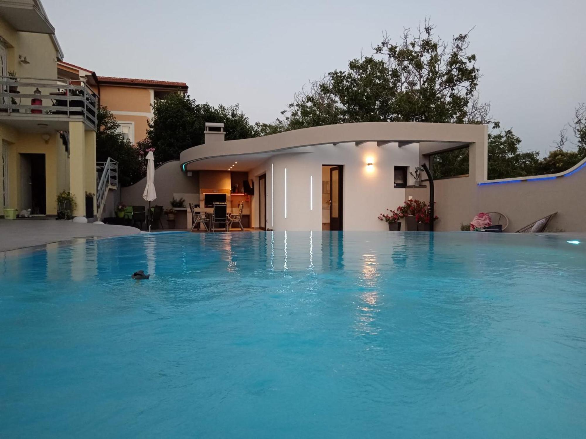 Villa Elke Maria With Overflow Pool And Hidromassage Novigrad  Ngoại thất bức ảnh